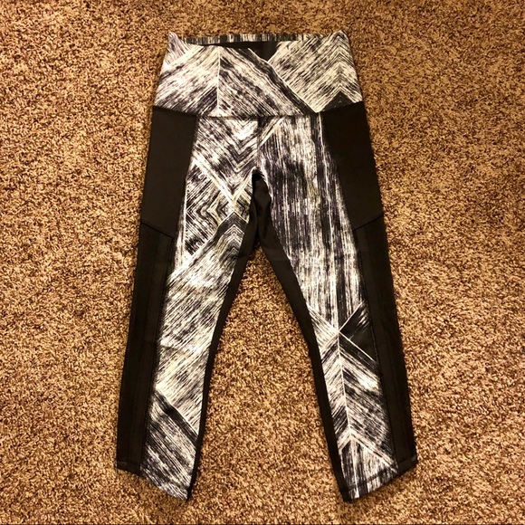 lululemon athletica Pants - Lululemon leggings, size 6 w/ mesh side panels